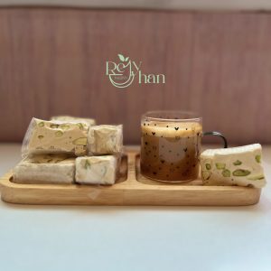 نوقا شیره انگور با مغز پسته